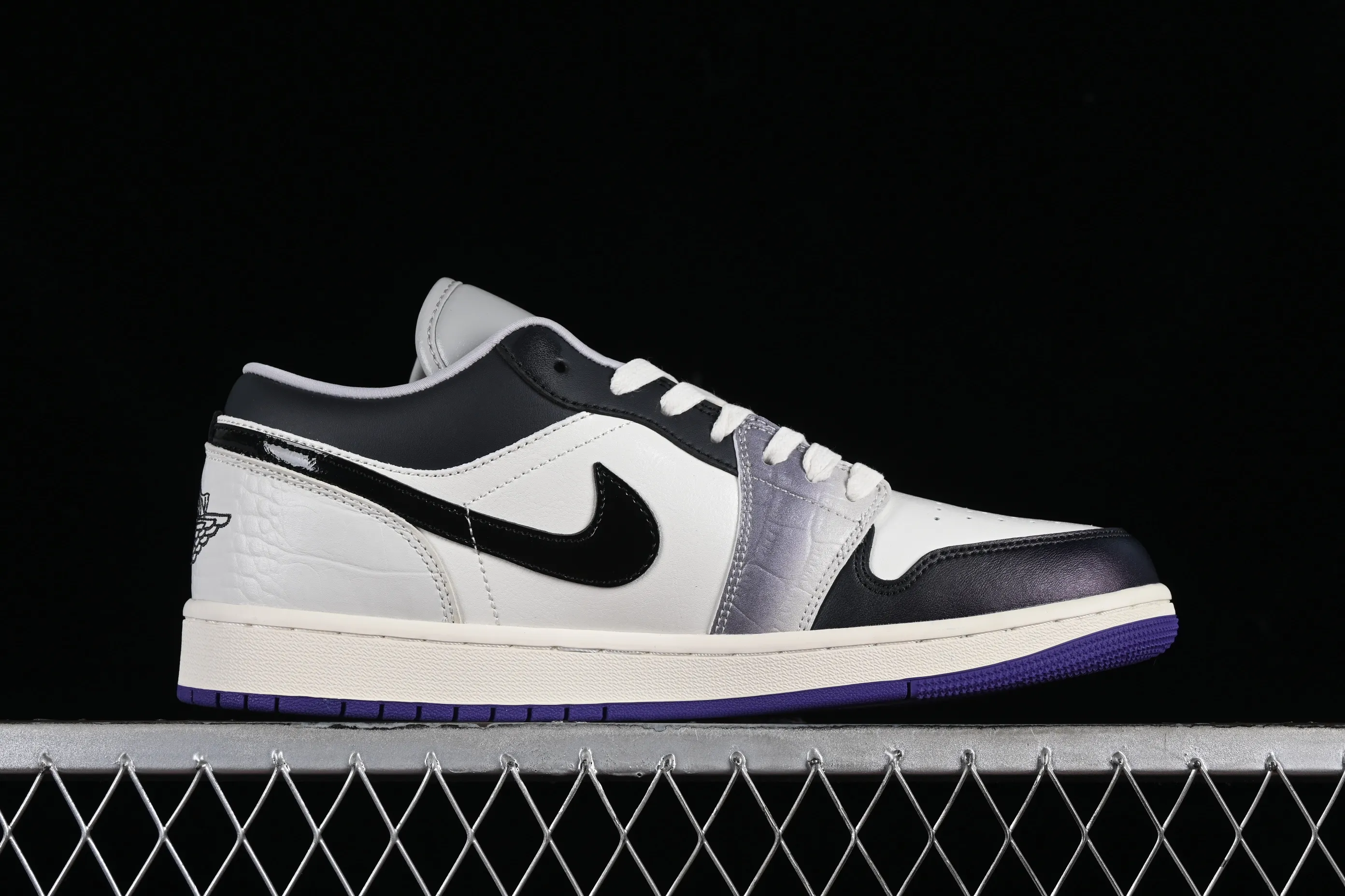 All categories Air Jordan Jordan series basketball shoes Air Jordan 1 Low Air Jordan 1 Low "Purple" AJ1 Joe 1 white black purple low-top cultural casual sneakers HF5759-101